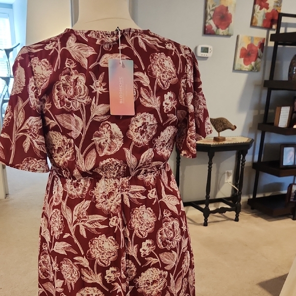 BloomChic Dark Red Floral Maxi Dress - Picture 3 of 5
